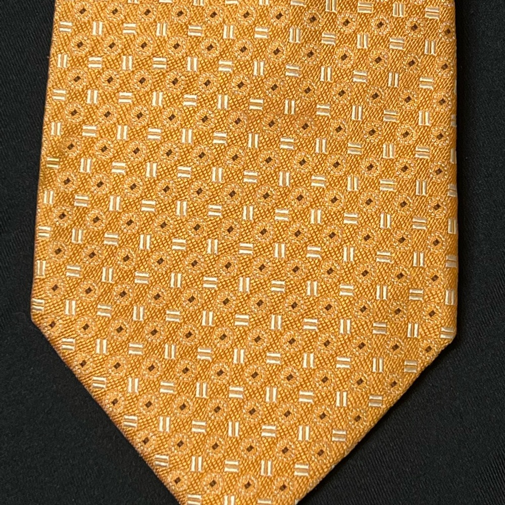 Burberry London tie. EUC
